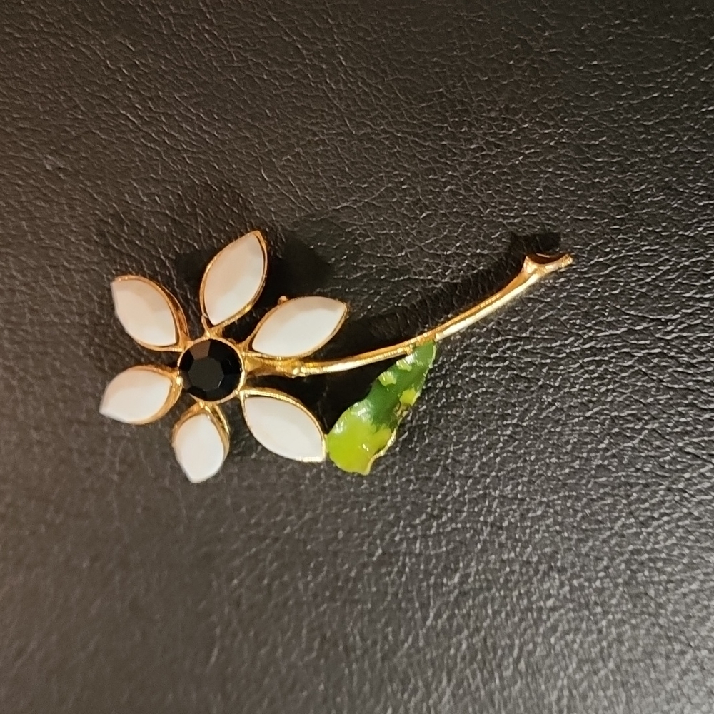 Rhinestone Flower Gold Tone Pin 1.5 inch wide by 3 inch long